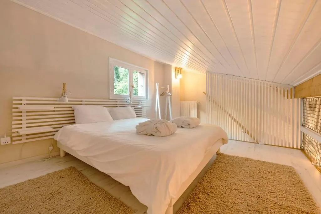 Holiday home Studio En Pleine Nature Avec Balneo Proche Du Lac Anthy-sur-Leman
